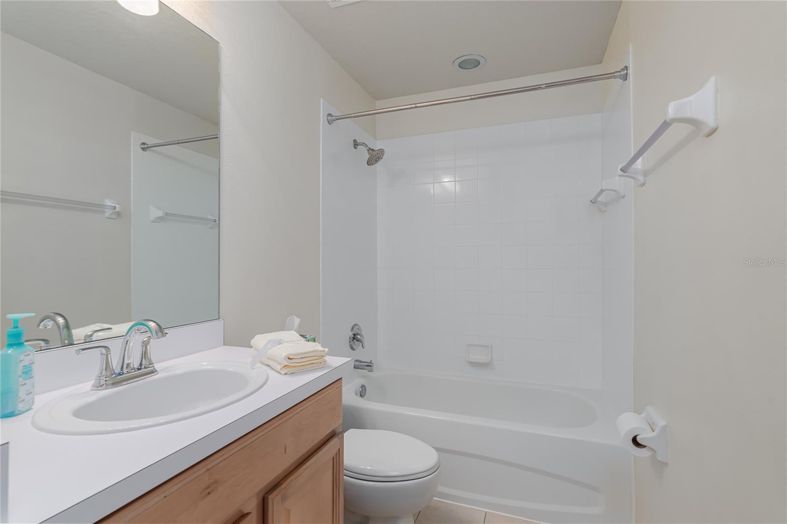 Image 18 of 30 For 329 Cape Harbour Loop 103