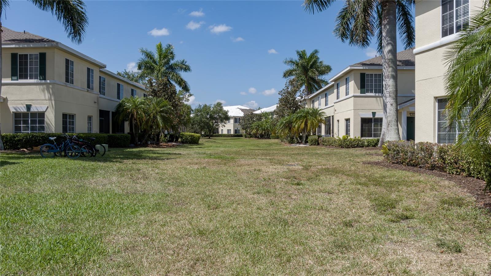 Image 20 of 30 For 329 Cape Harbour Loop 103