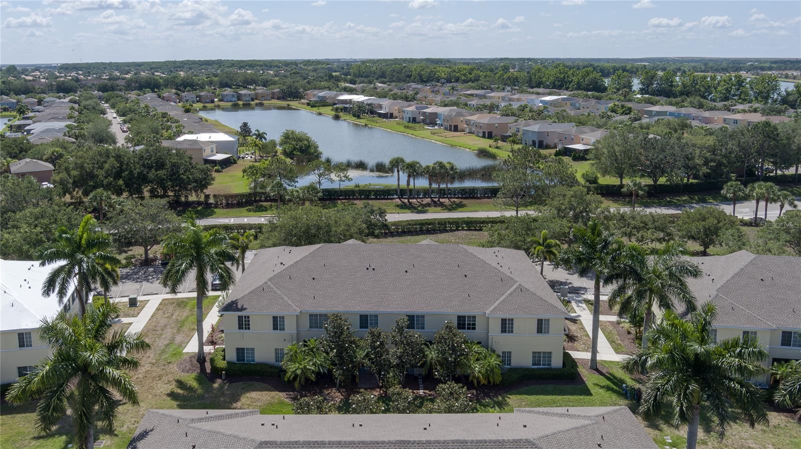 Image 24 of 30 For 329 Cape Harbour Loop 103