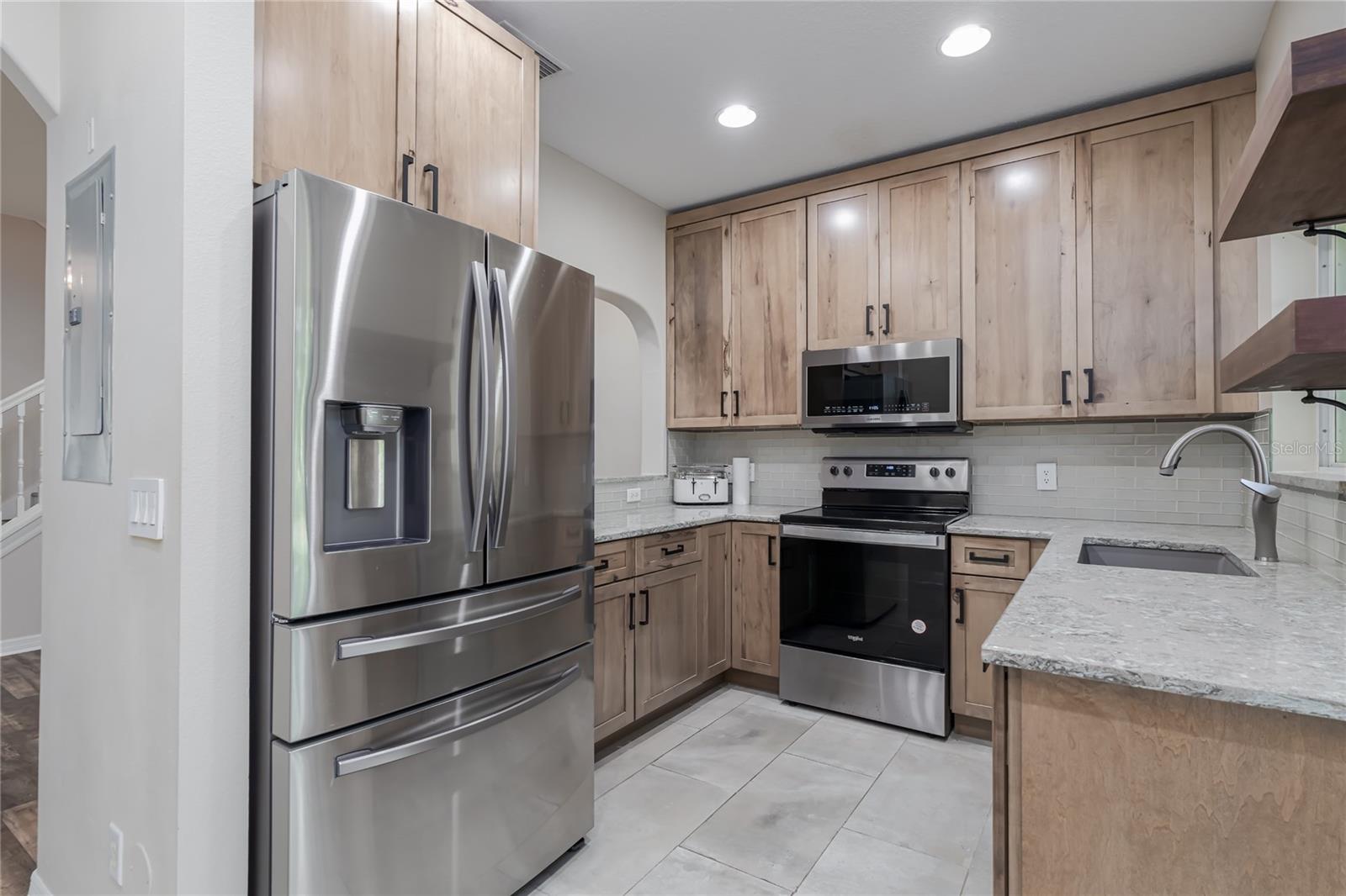 Image 9 of 30 For 329 Cape Harbour Loop 103