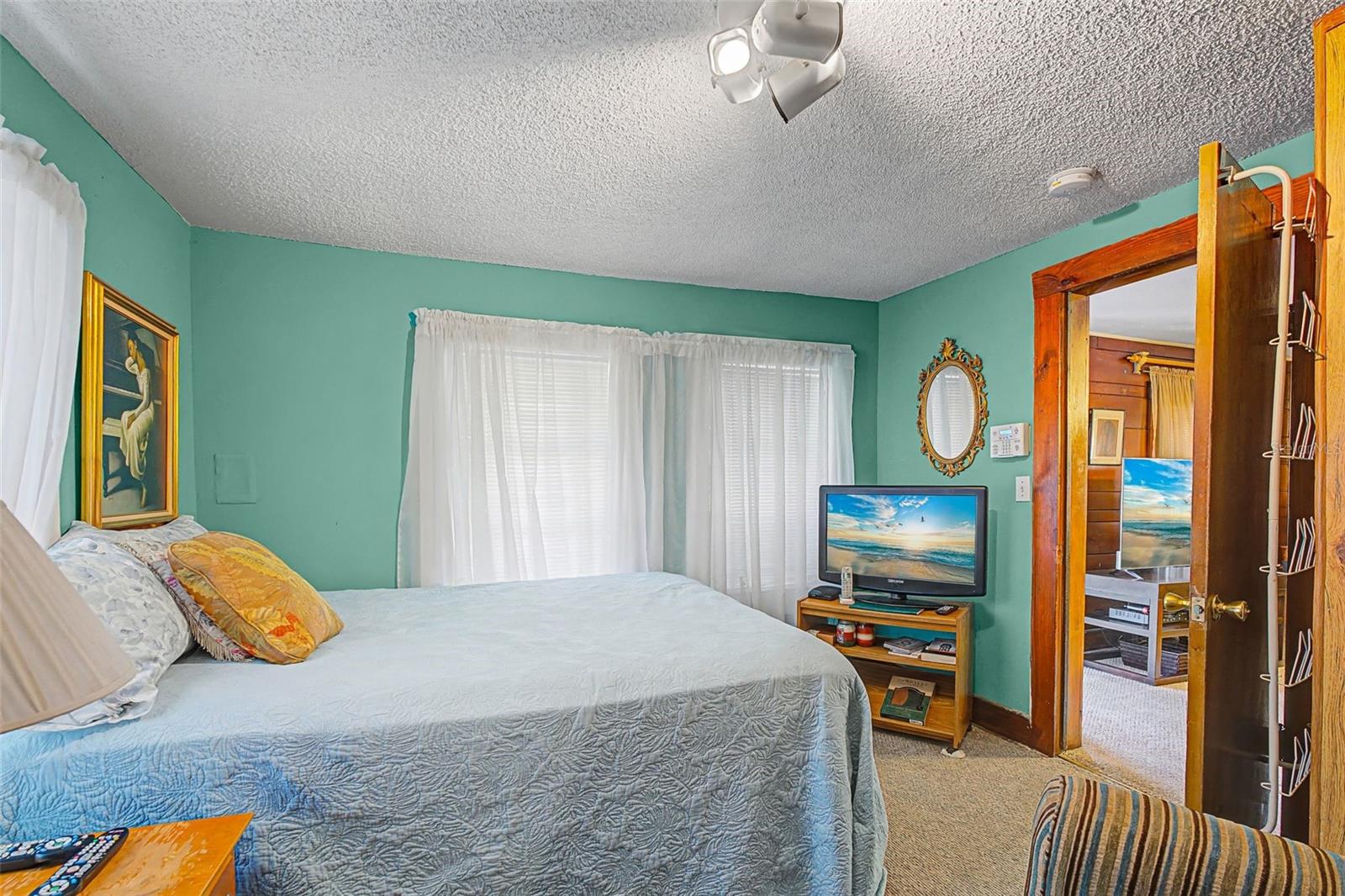 Image 10 of 26 For 2819 Osprey Avenue