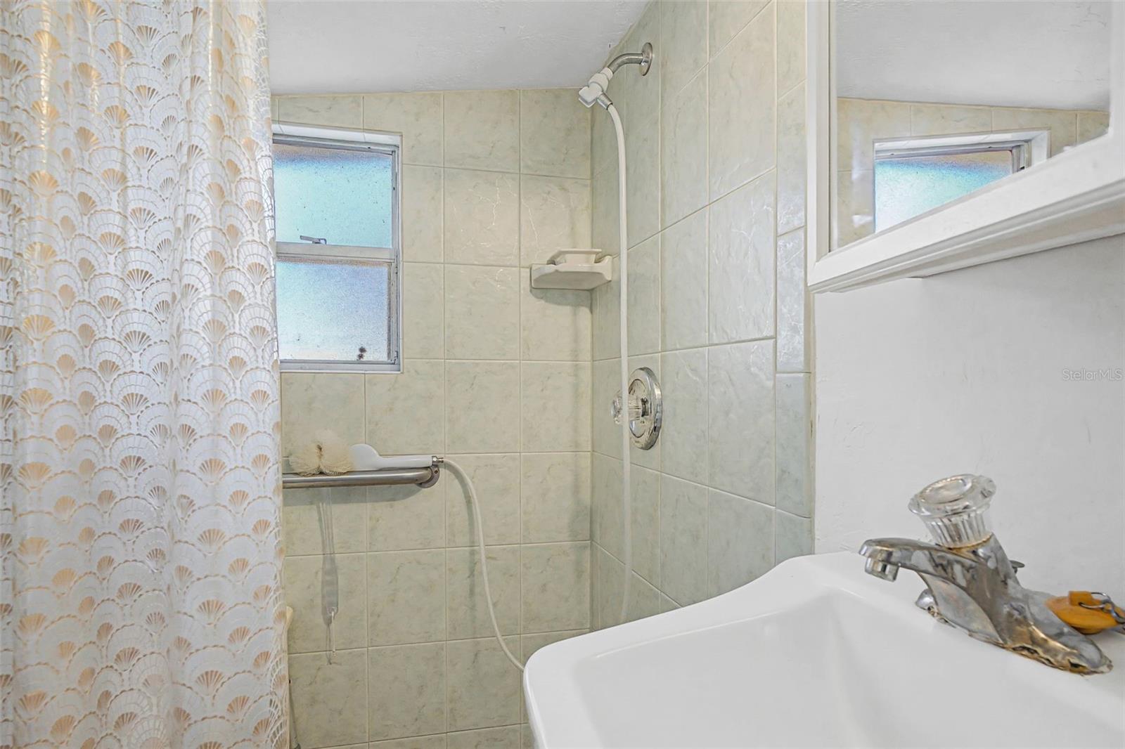 Image 17 of 26 For 2819 Osprey Avenue