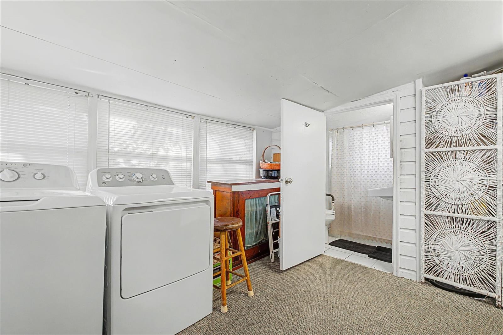 Image 18 of 26 For 2819 Osprey Avenue