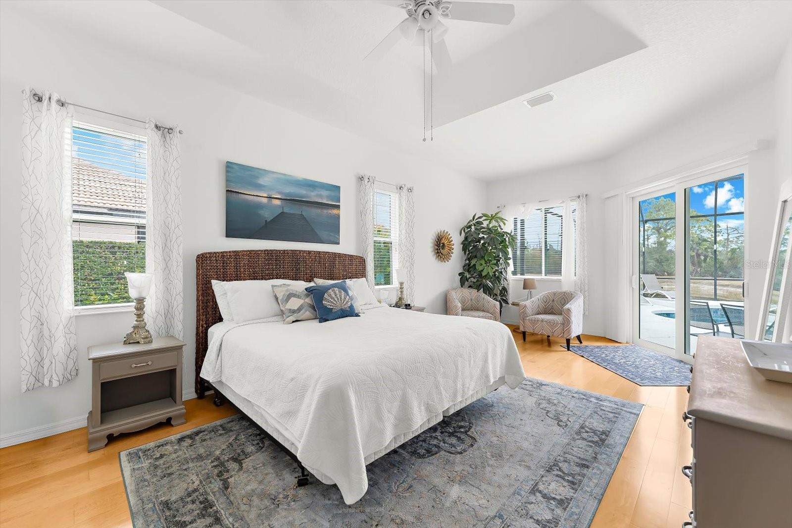 Image 21 of 54 For 936 Scherer Way