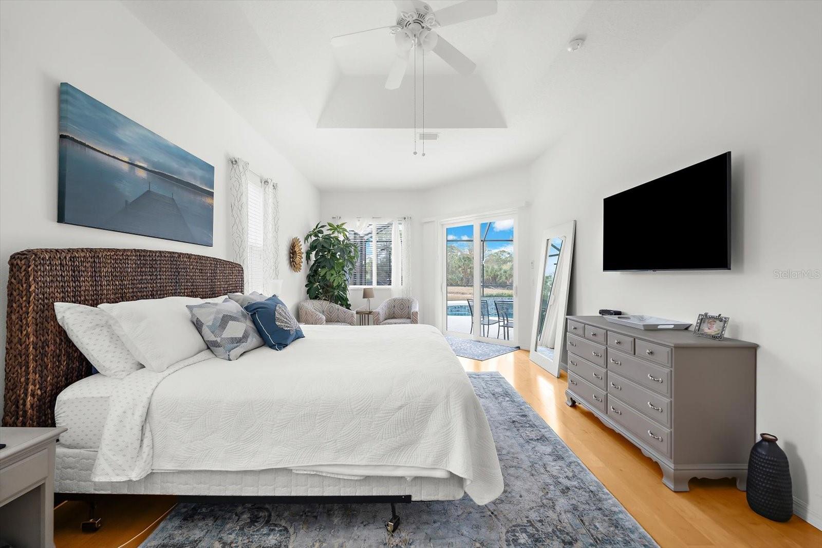 Image 22 of 54 For 936 Scherer Way