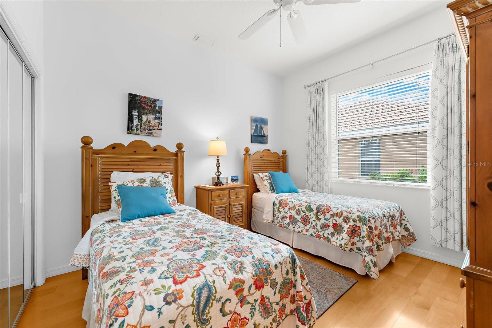 Image 27 of 54 For 936 Scherer Way