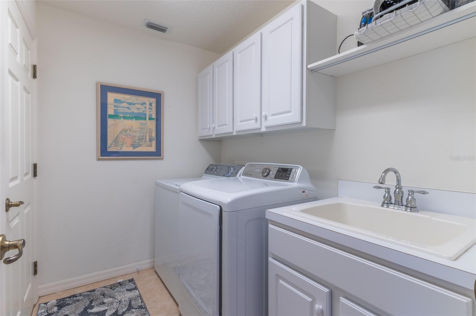 Image 38 of 54 For 936 Scherer Way