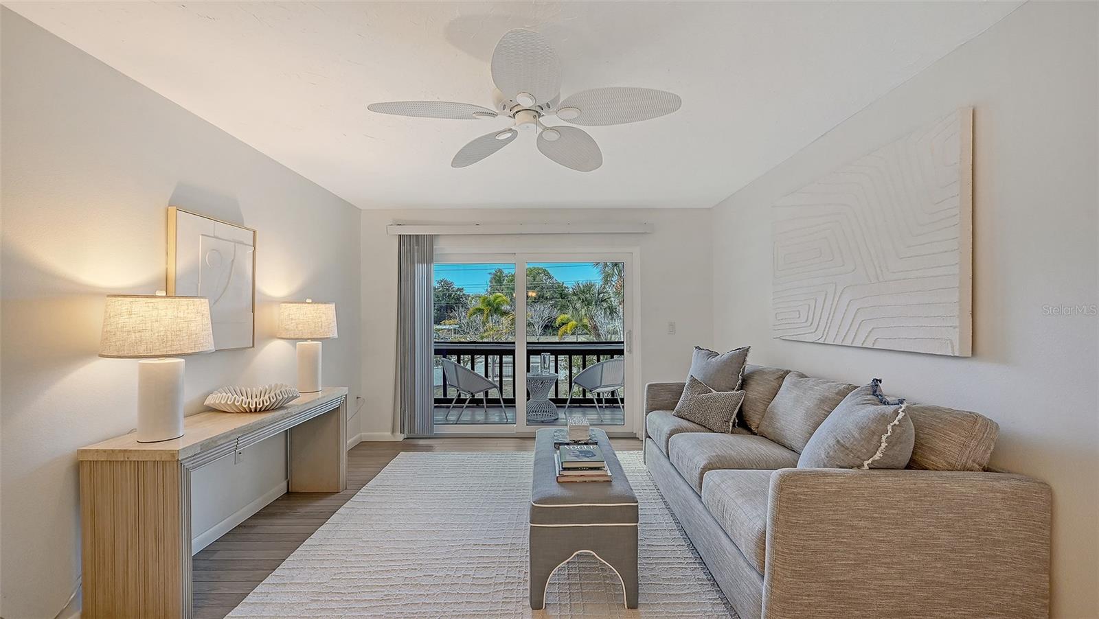 Image 4 of 34 For 3201 Beneva Road 204