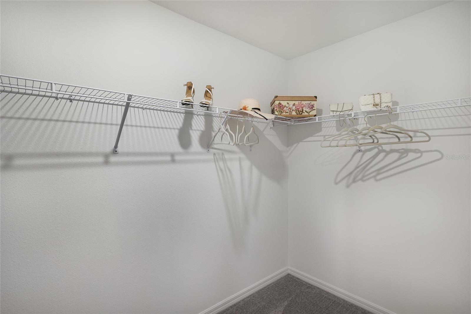 Image 21 of 62 For 5552 Blue Azure Drive