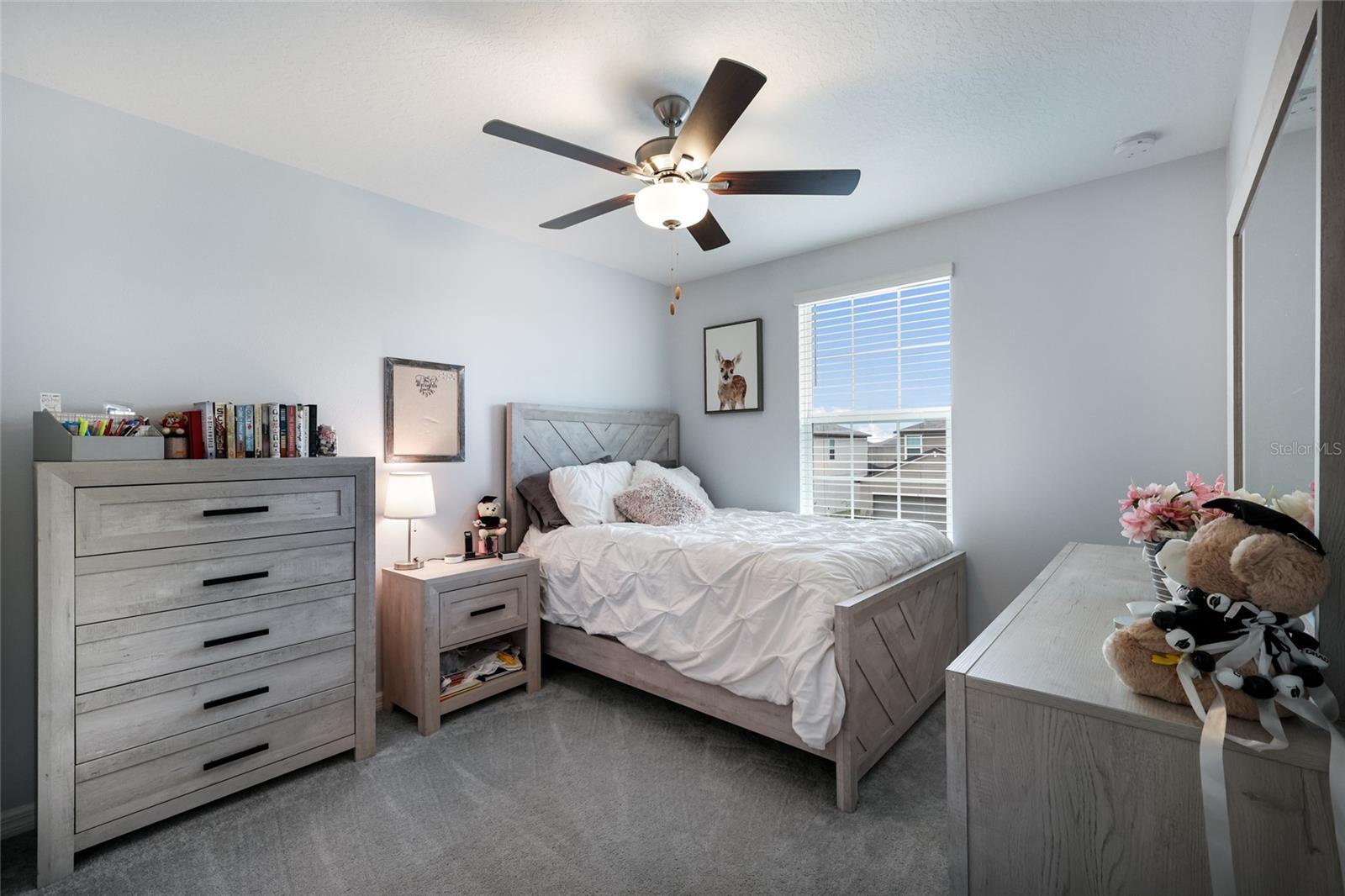 Image 24 of 62 For 5552 Blue Azure Drive