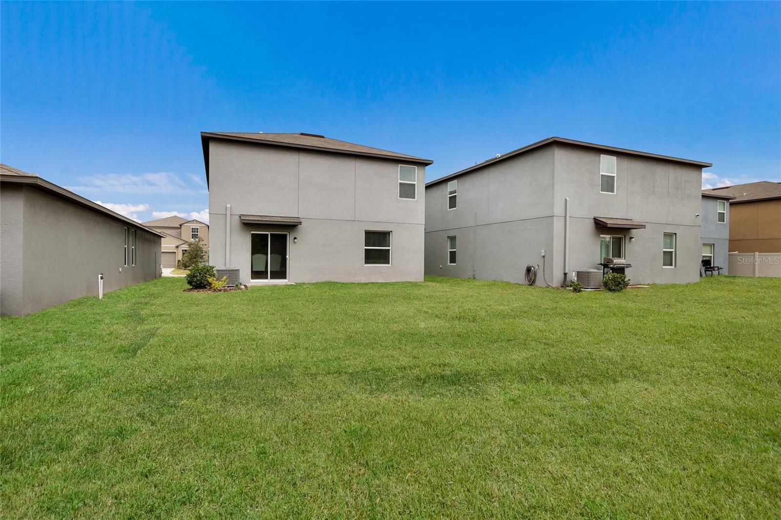 Image 29 of 62 For 5552 Blue Azure Drive