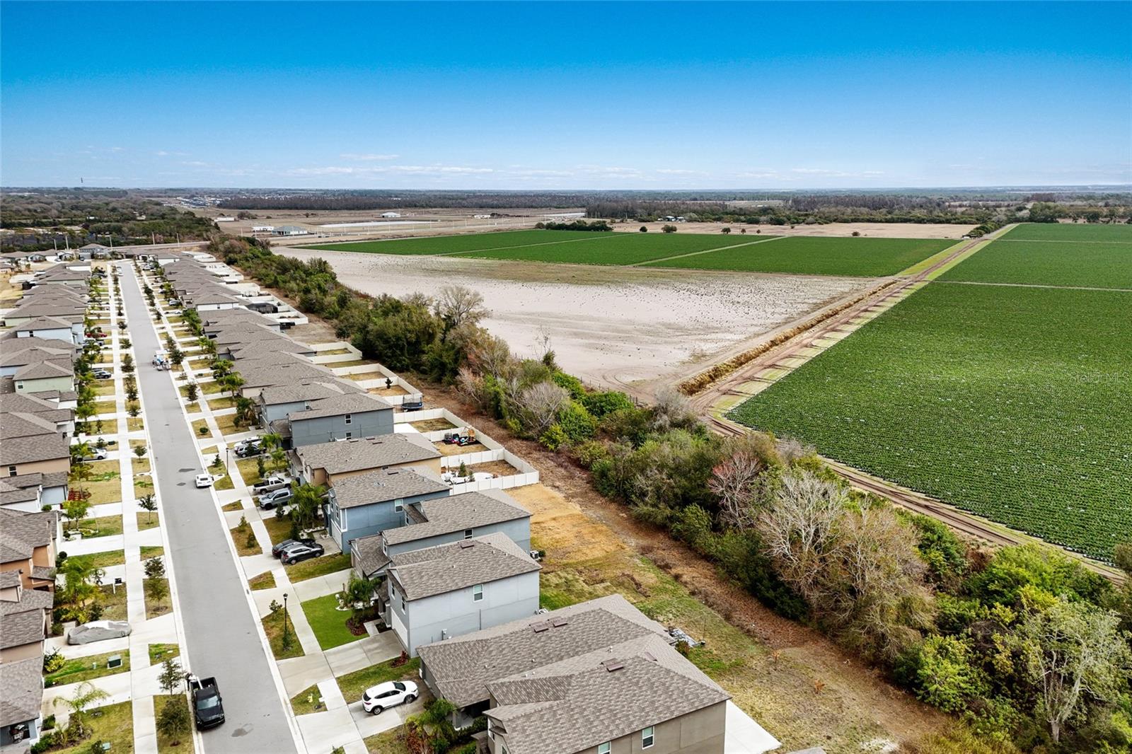 Image 34 of 62 For 5552 Blue Azure Drive