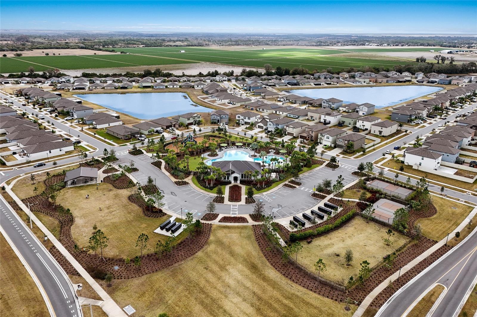 Image 44 of 62 For 5552 Blue Azure Drive