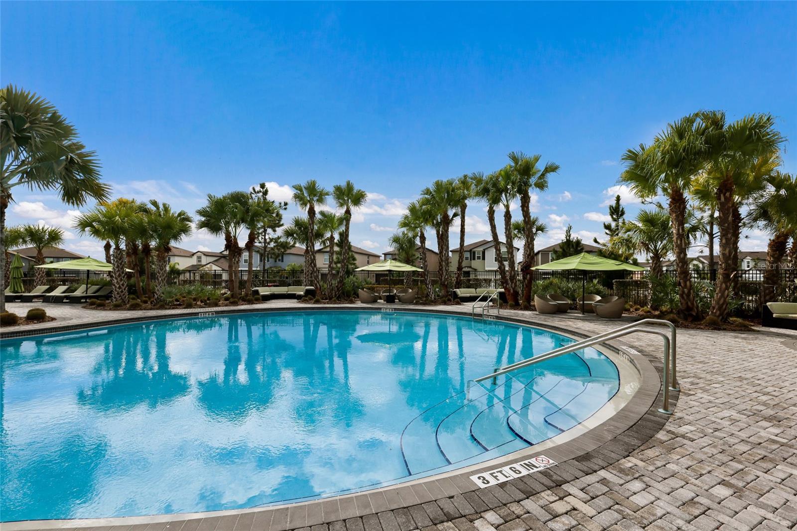 Image 51 of 62 For 5552 Blue Azure Drive