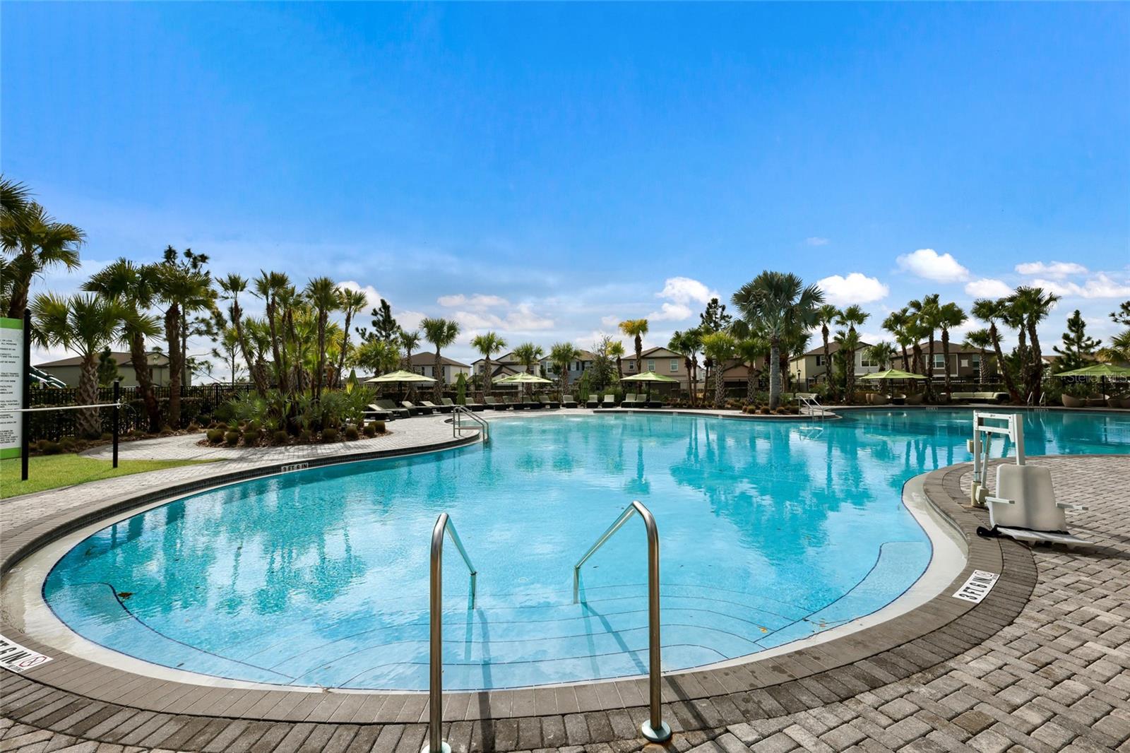 Image 53 of 62 For 5552 Blue Azure Drive