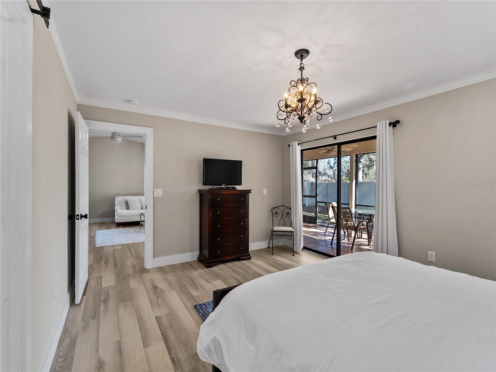 Image 23 of 41 For 4668 Oak Hill Lane 40