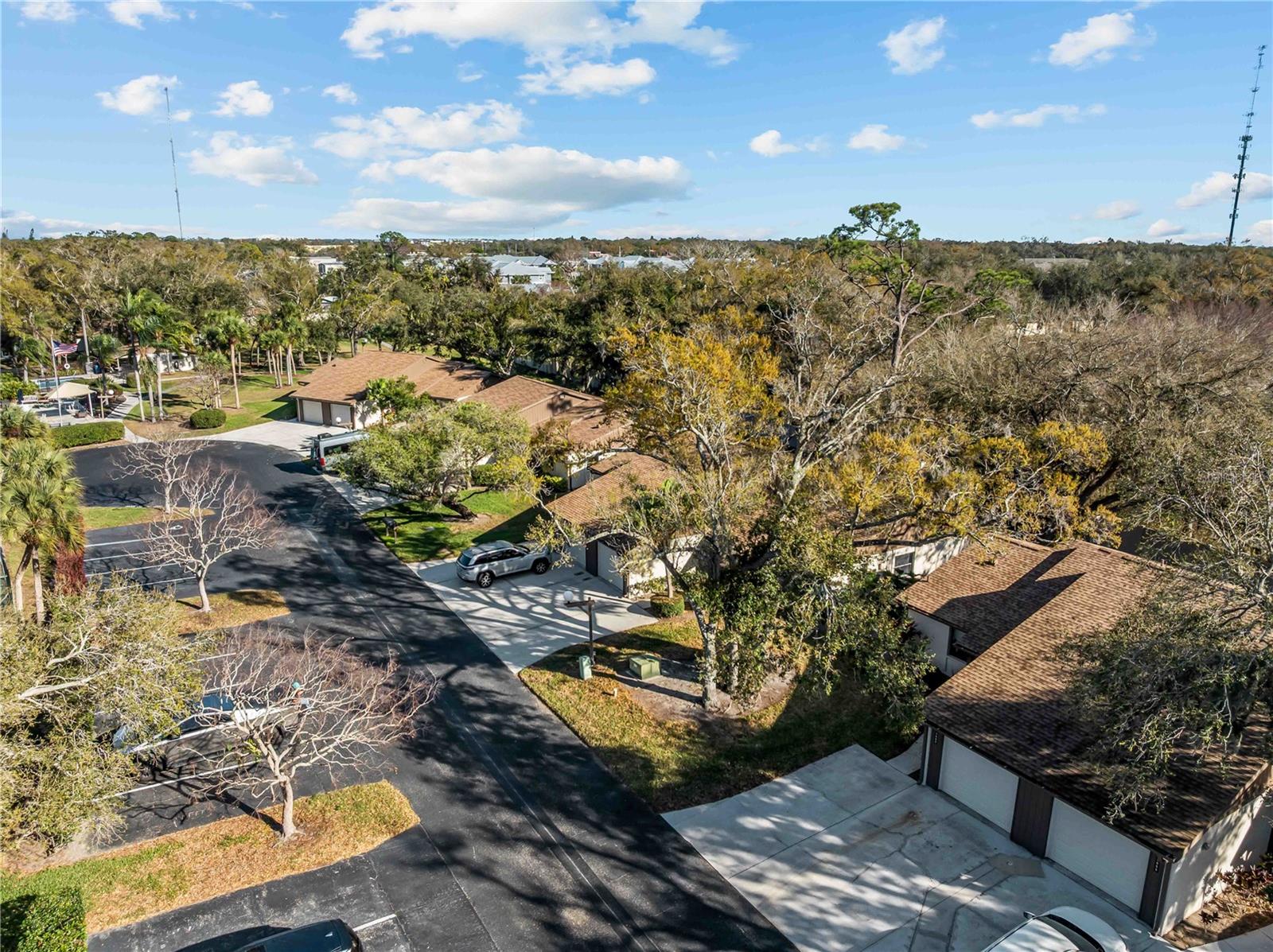 Image 35 of 41 For 4668 Oak Hill Lane 40