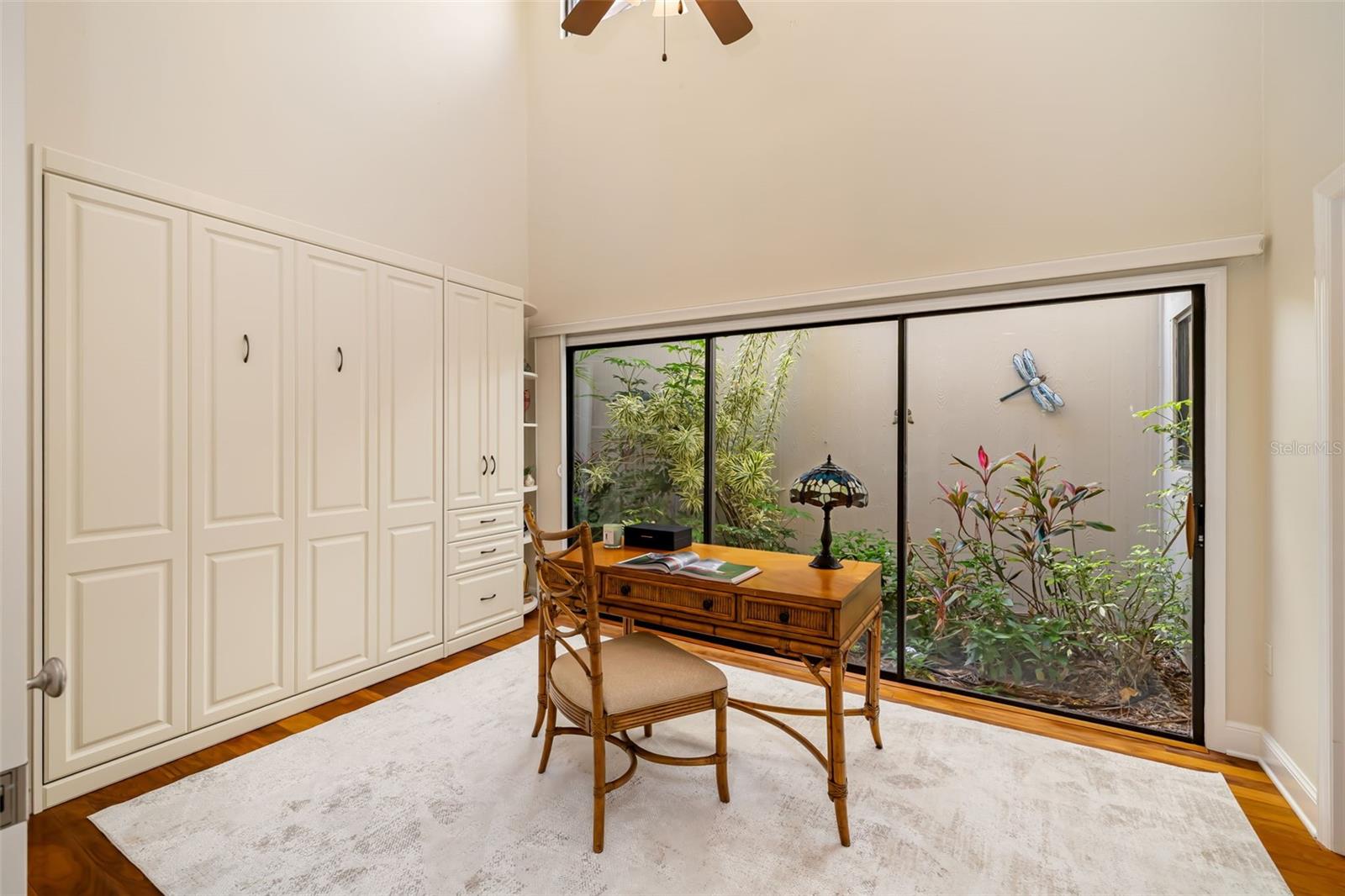 Image 18 of 98 For 2326 Harbour Oaks Drive