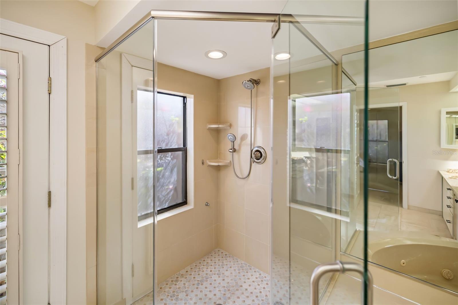 Image 29 of 98 For 2326 Harbour Oaks Drive