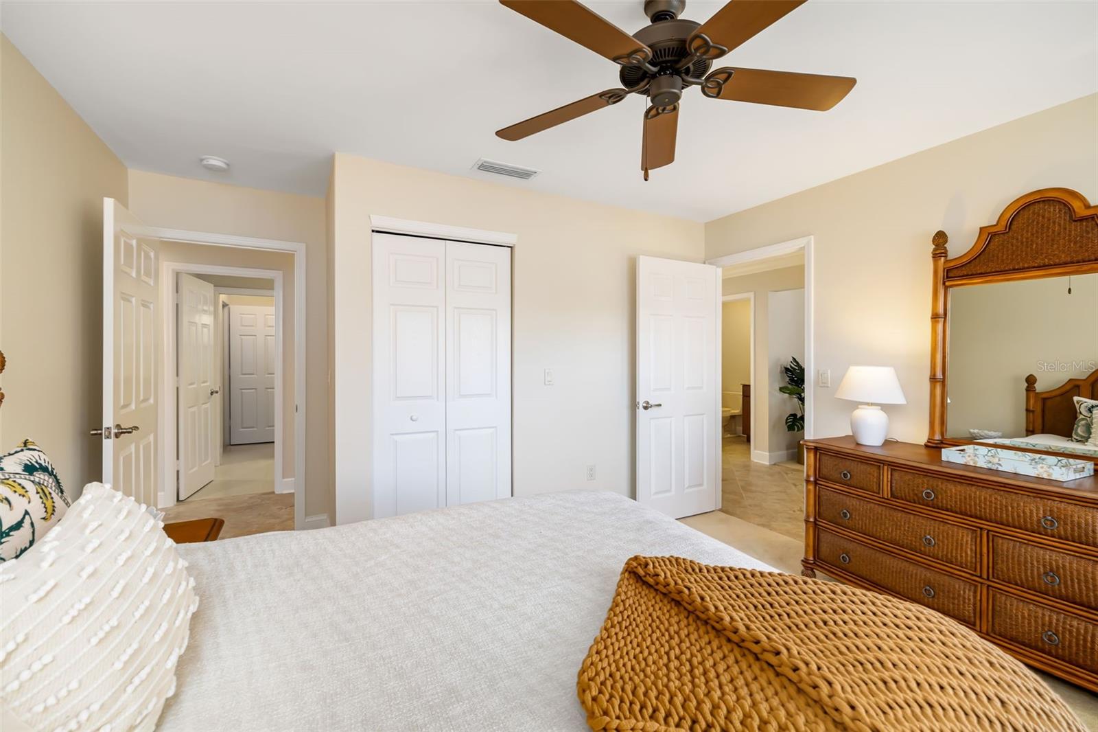 Image 31 of 98 For 2326 Harbour Oaks Drive