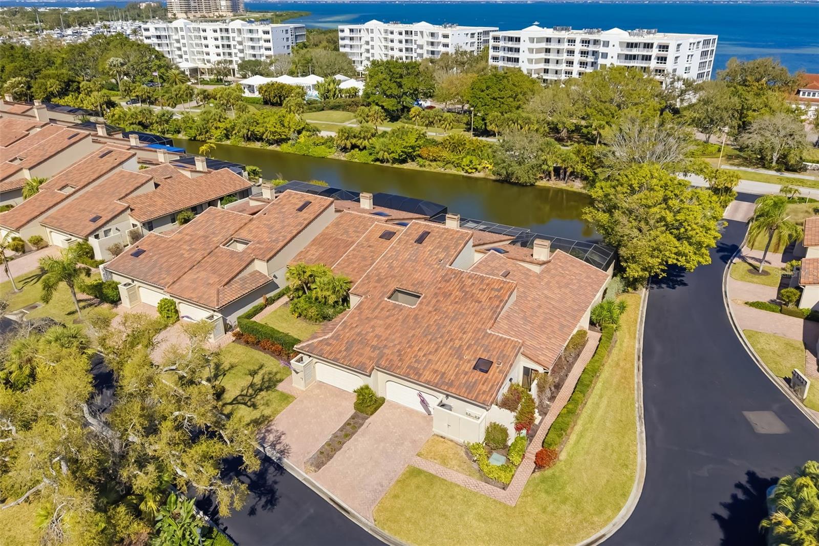 Image 86 of 98 For 2326 Harbour Oaks Drive