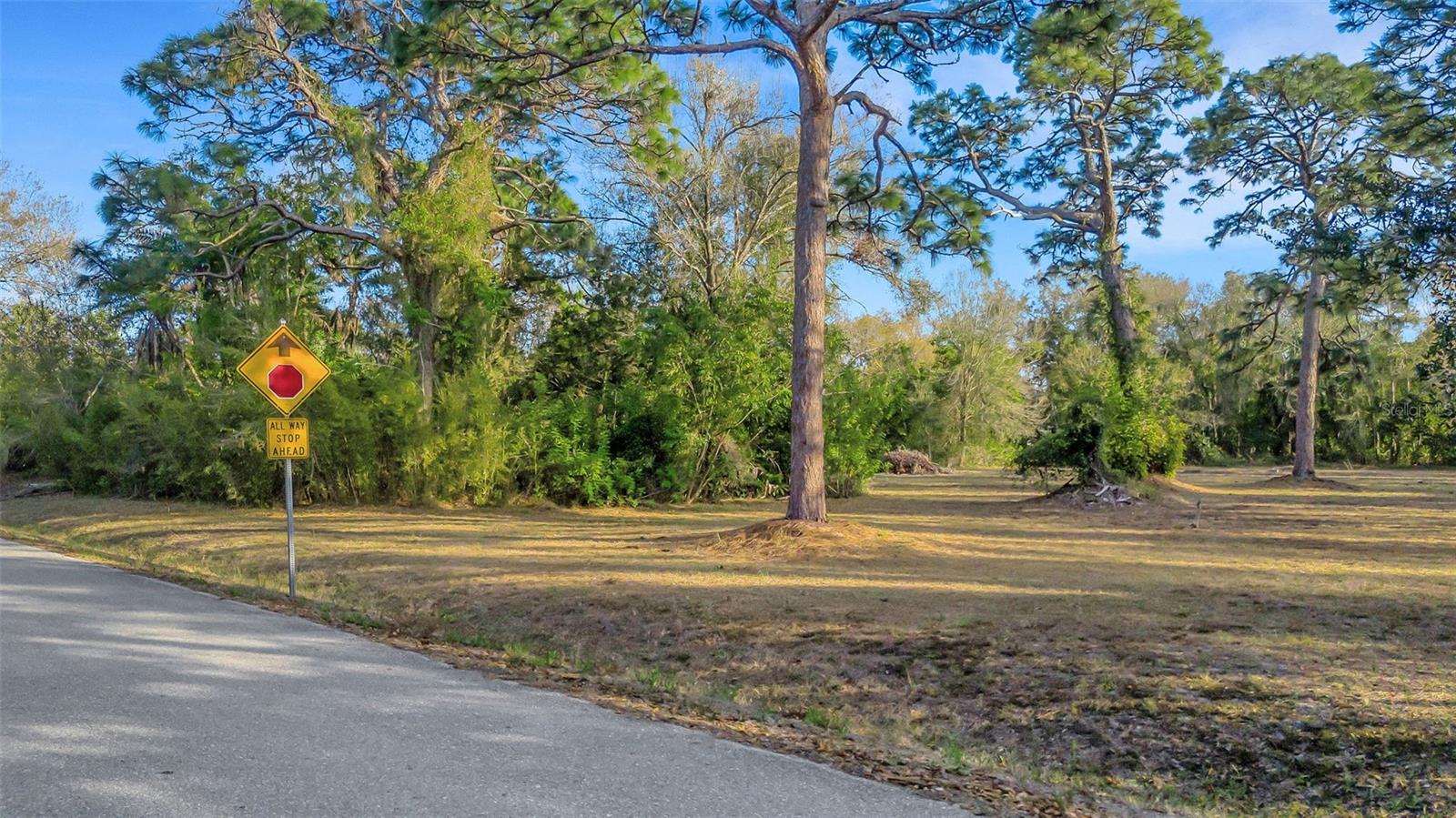 Image 8 of 8 For 2944 49th Street