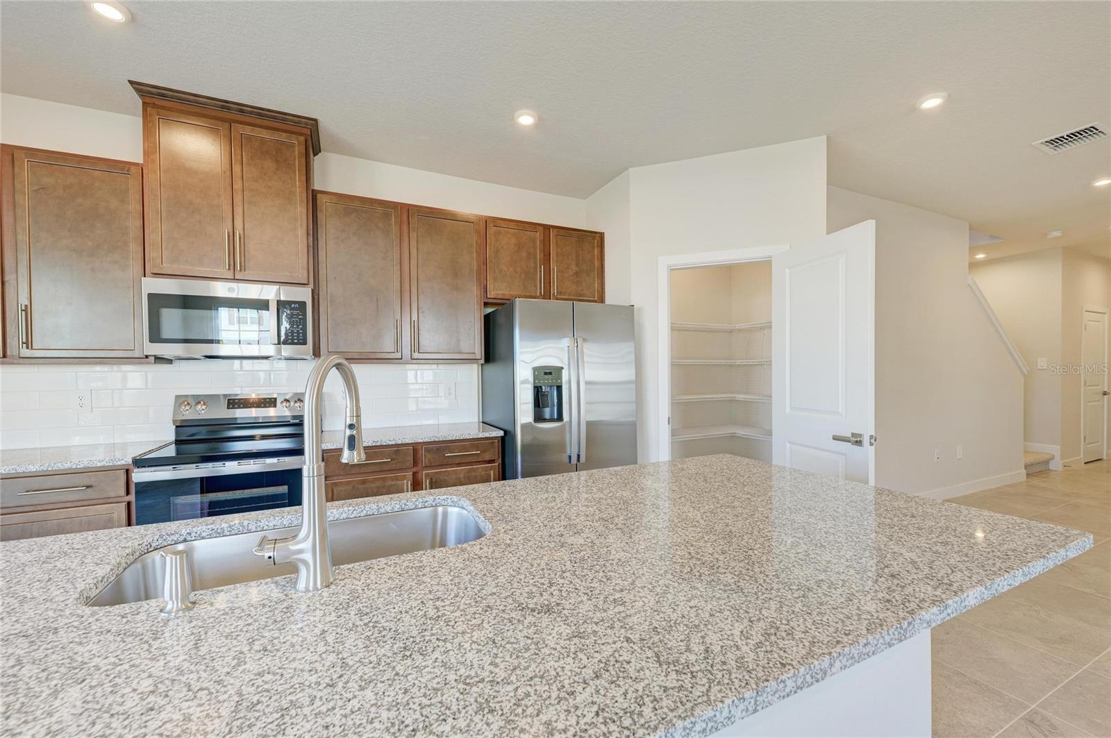 Image 17 of 42 For 12435 Amber Creek Circle