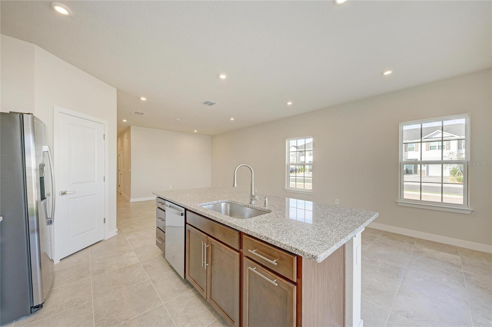 Image 19 of 42 For 12435 Amber Creek Circle