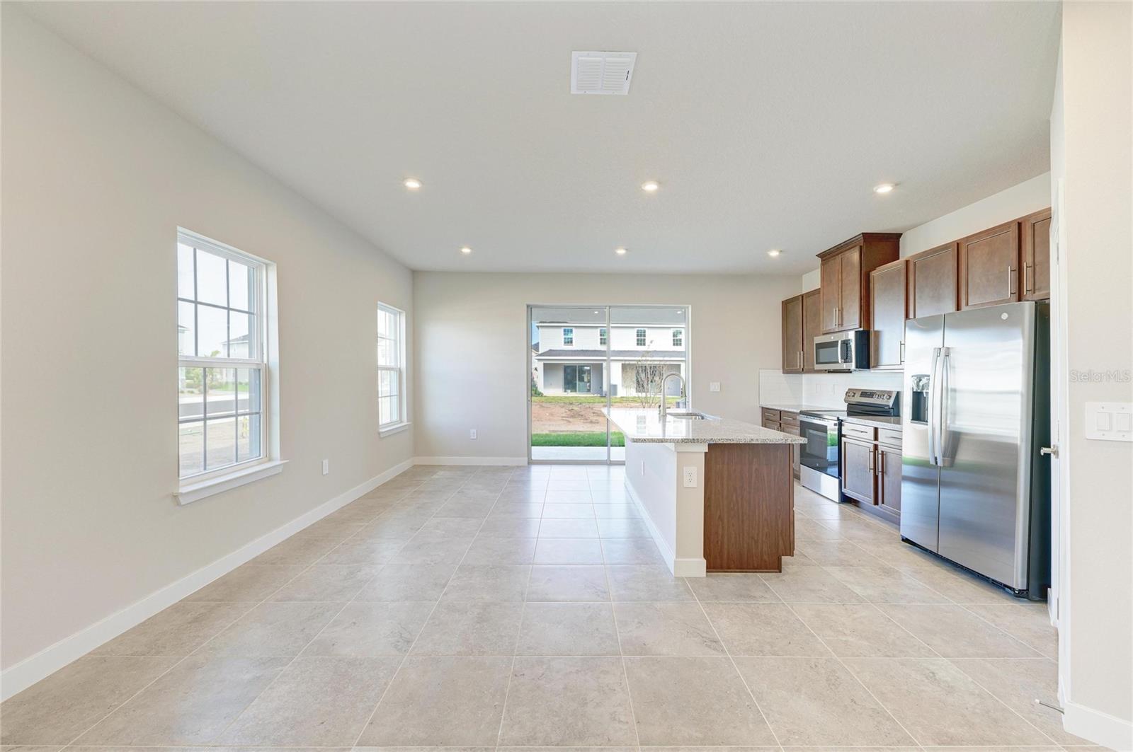 Image 20 of 42 For 12435 Amber Creek Circle