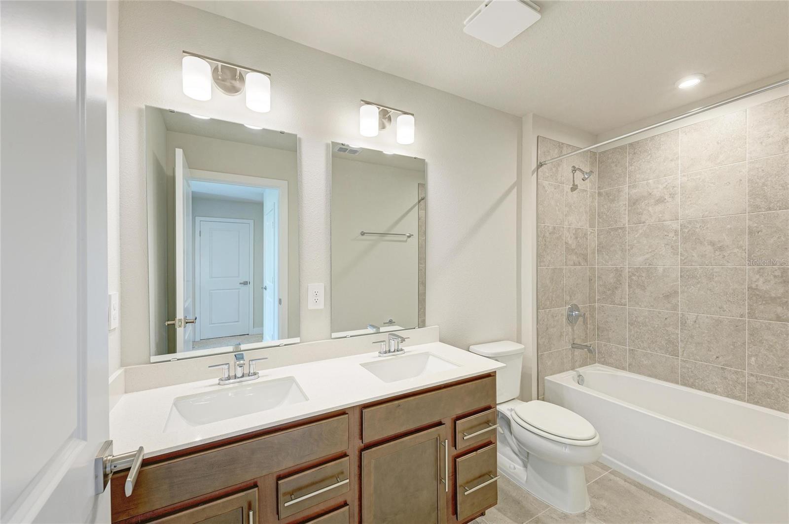 Image 35 of 42 For 12435 Amber Creek Circle