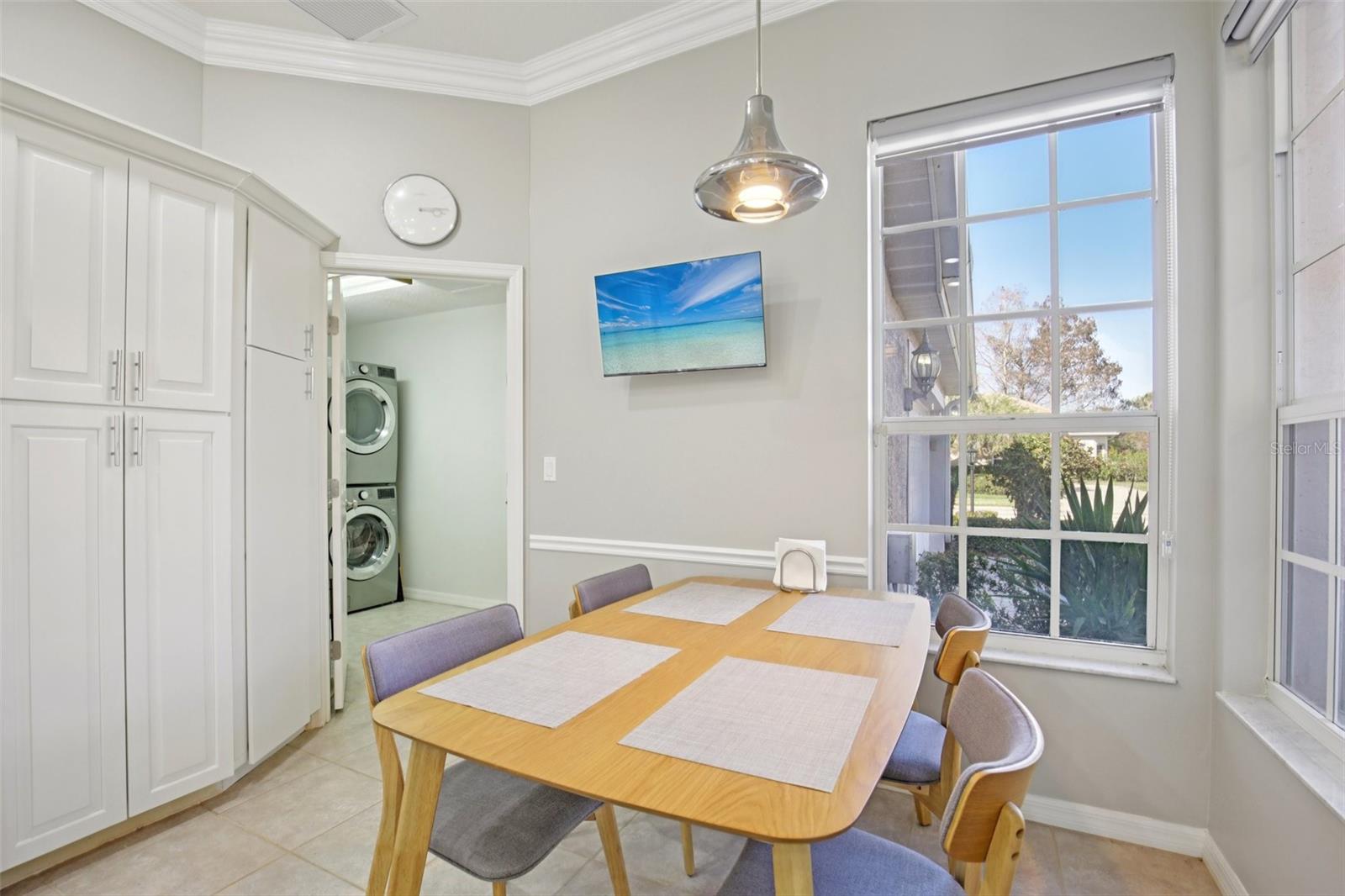 Image 14 of 43 For 5260 Highbury Circle