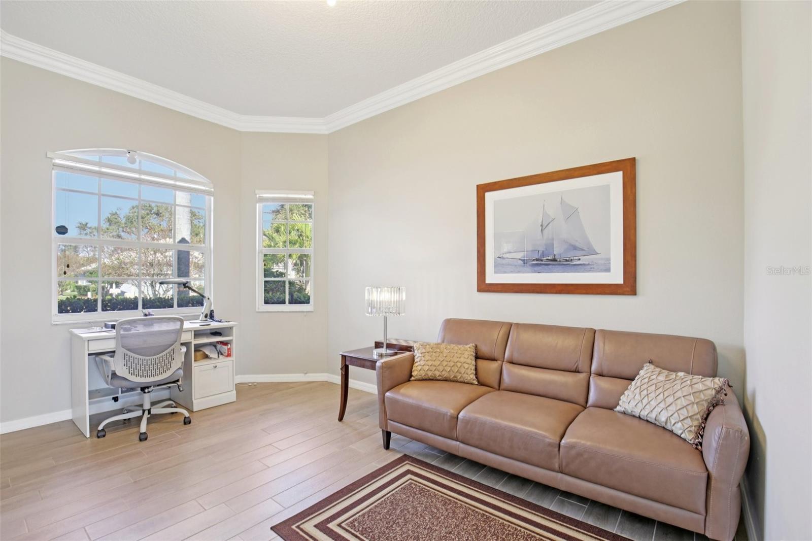 Image 19 of 43 For 5260 Highbury Circle