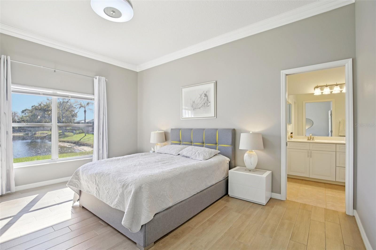 Image 21 of 43 For 5260 Highbury Circle