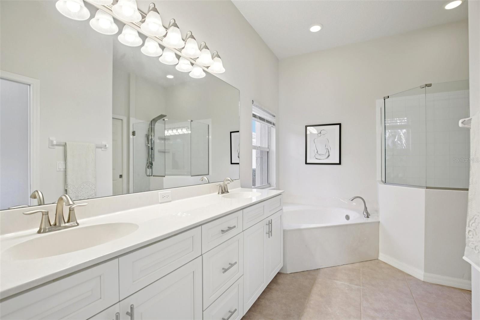 Image 24 of 43 For 5260 Highbury Circle