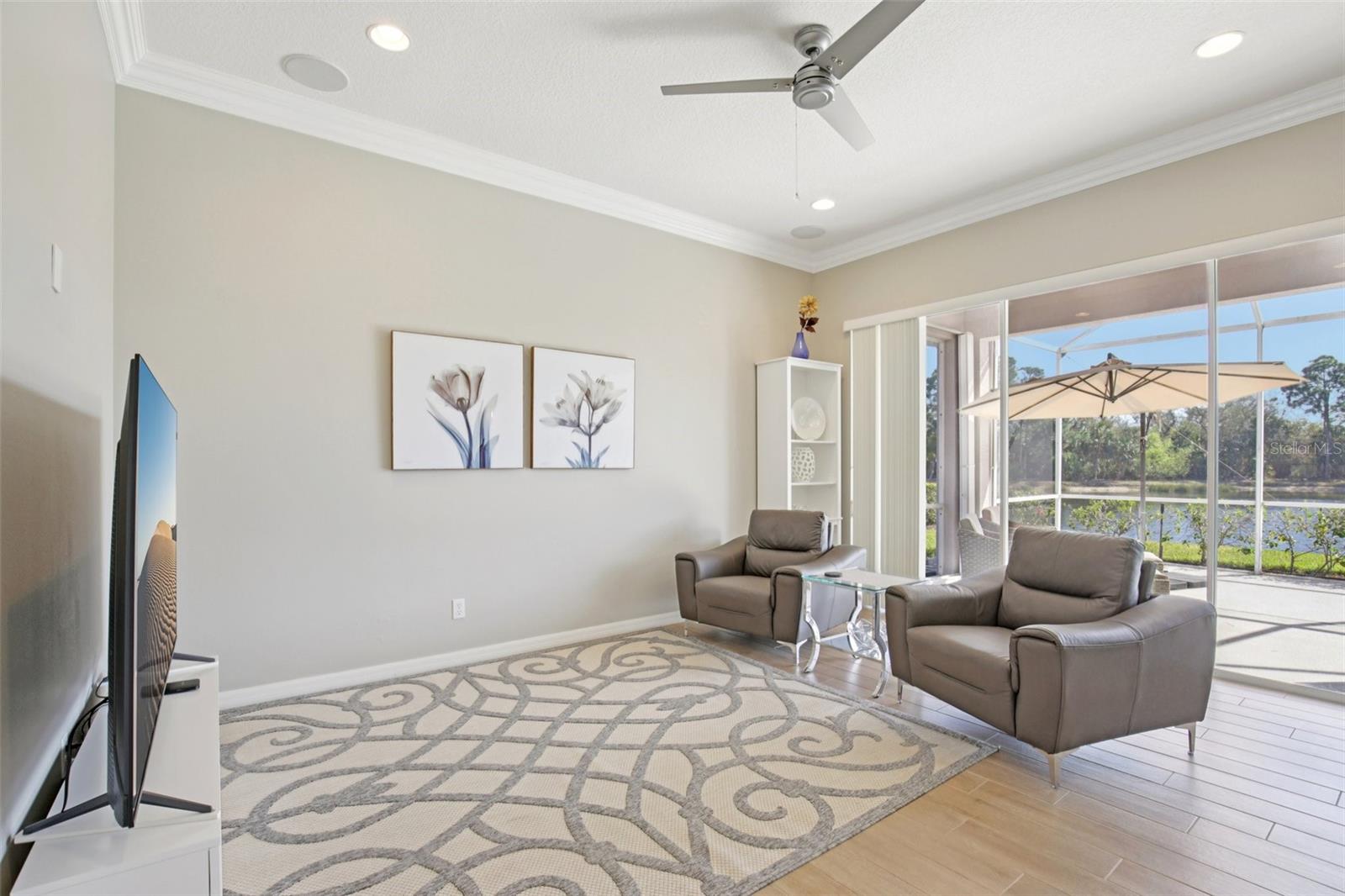 Image 8 of 43 For 5260 Highbury Circle