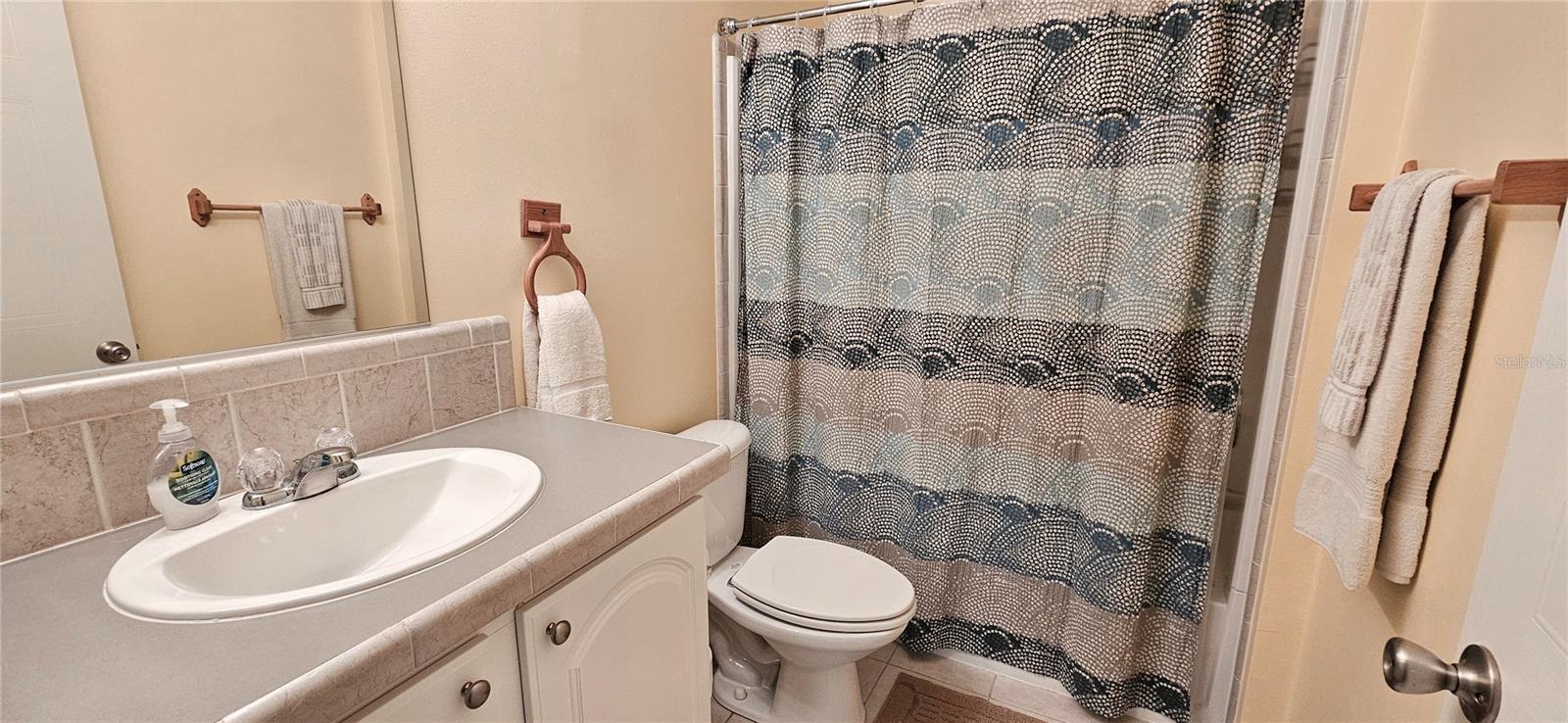 Image 6 of 28 For 140 Southwinds Drive