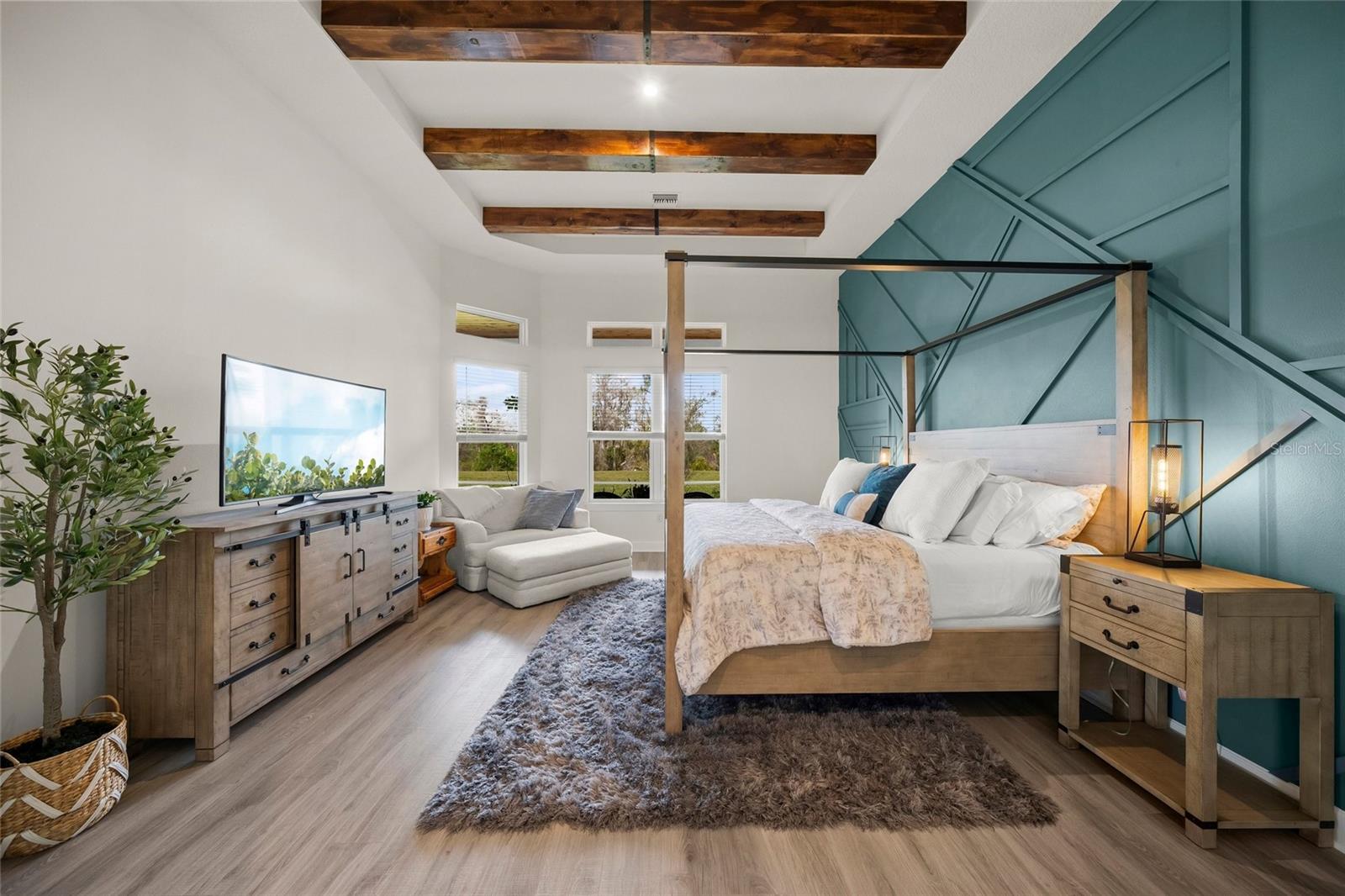 Image 33 of 100 For 15219 Derna Terrace