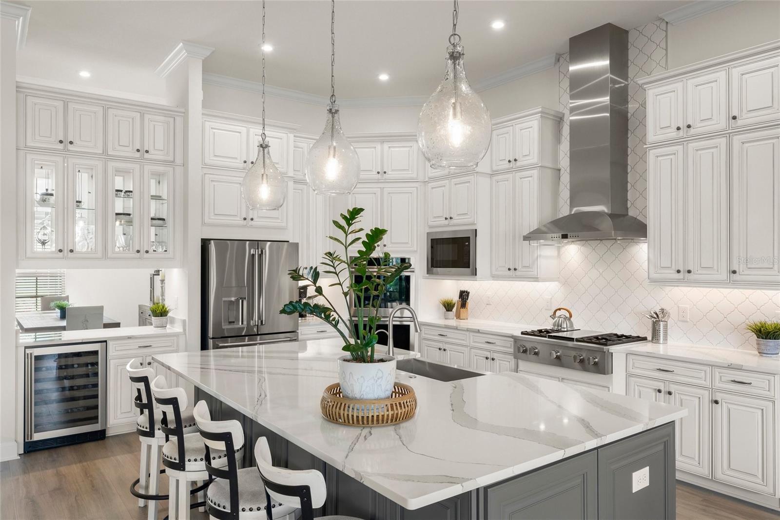 Image 8 of 100 For 15219 Derna Terrace