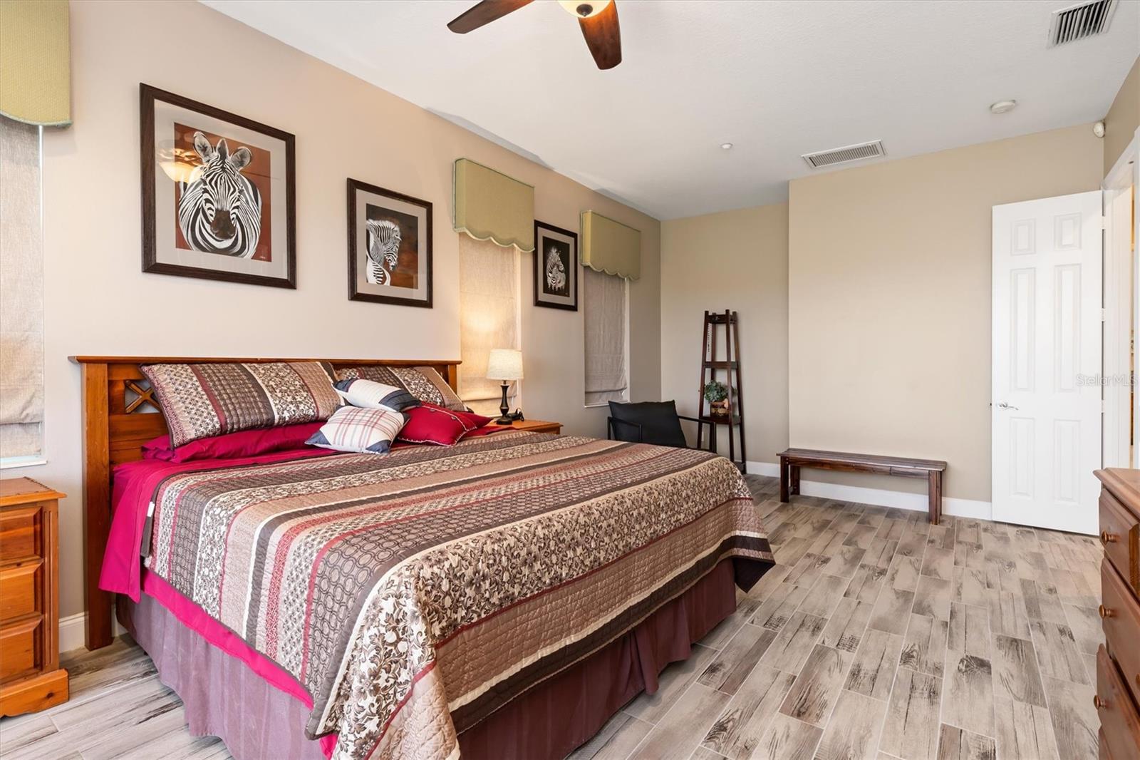 Image 23 of 60 For 10300 Tarpon Landings Terrace 4