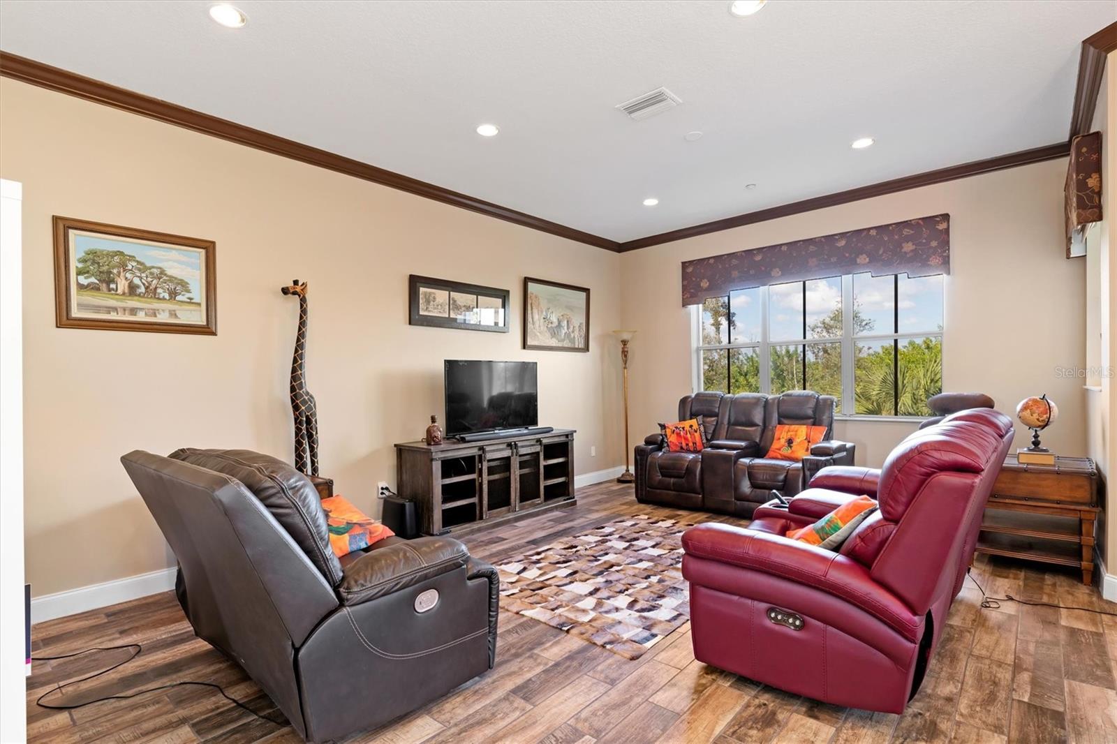 Image 4 of 60 For 10300 Tarpon Landings Terrace 4