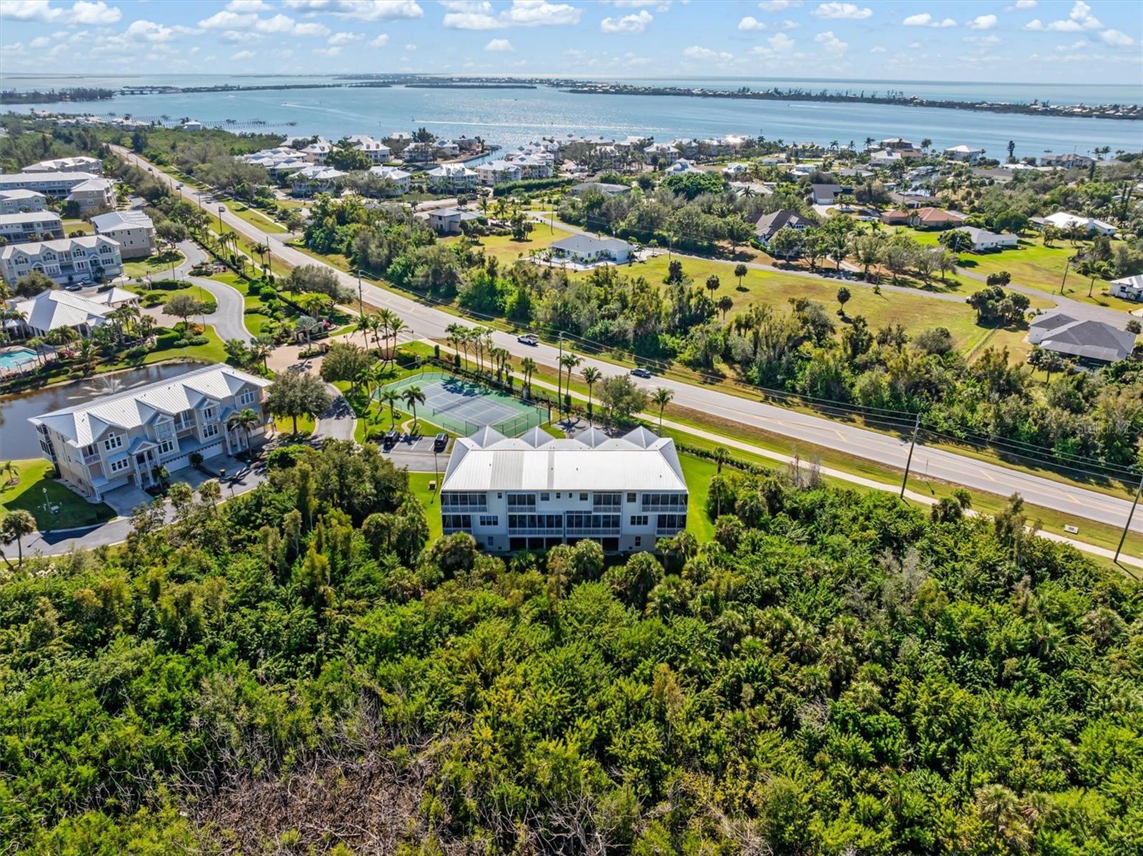 Image 43 of 60 For 10300 Tarpon Landings Terrace 4