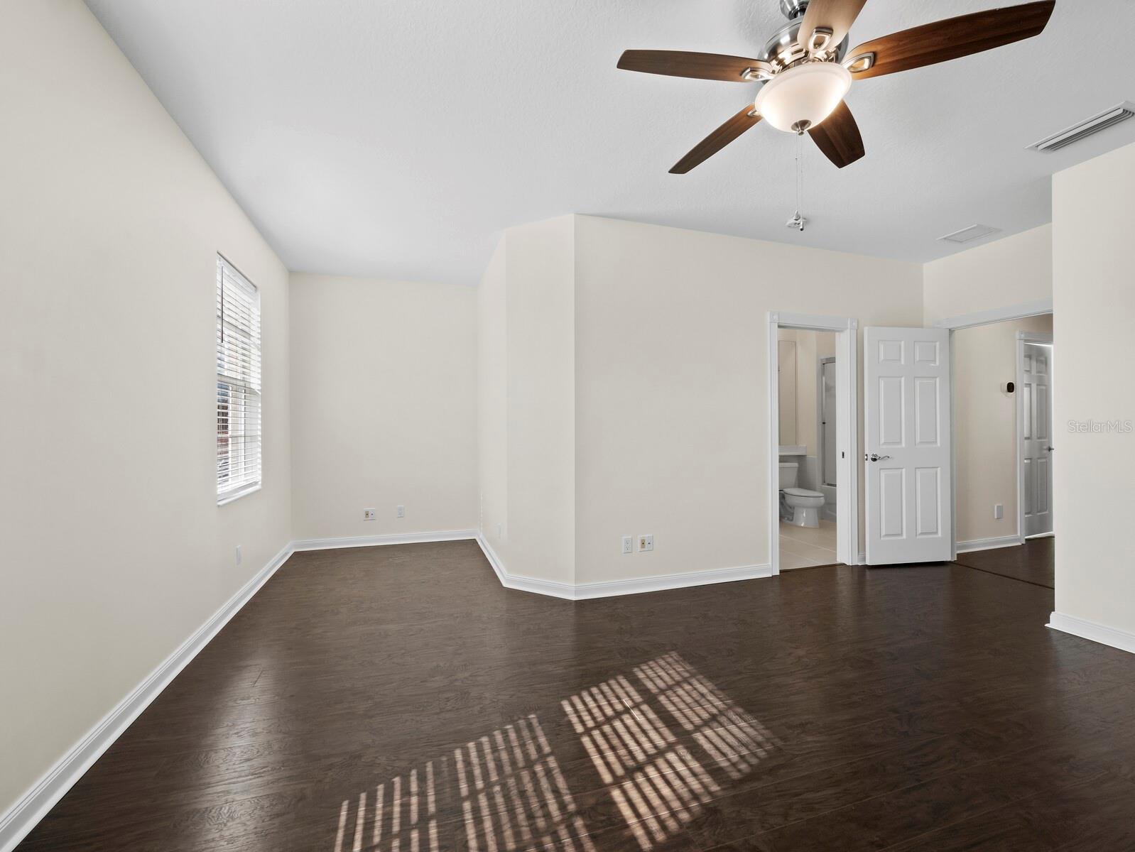 Image 18 of 43 For 7811 Bergamo Avenue