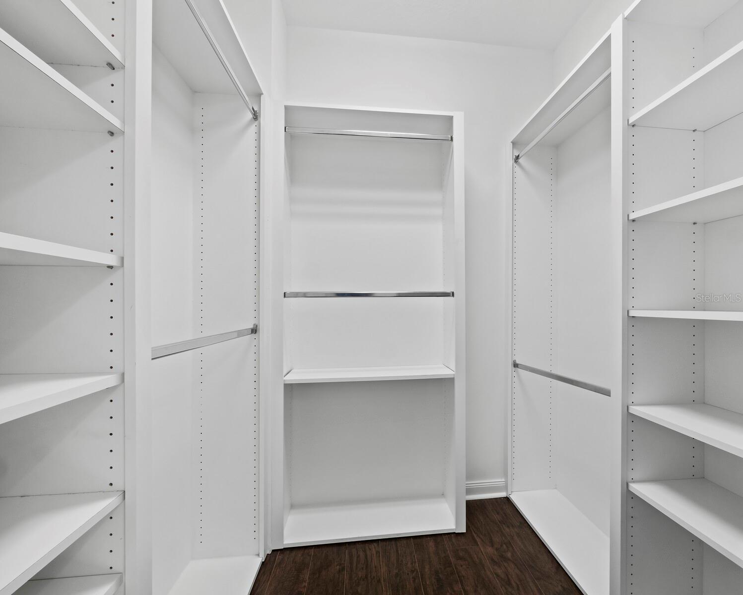 Image 19 of 43 For 7811 Bergamo Avenue