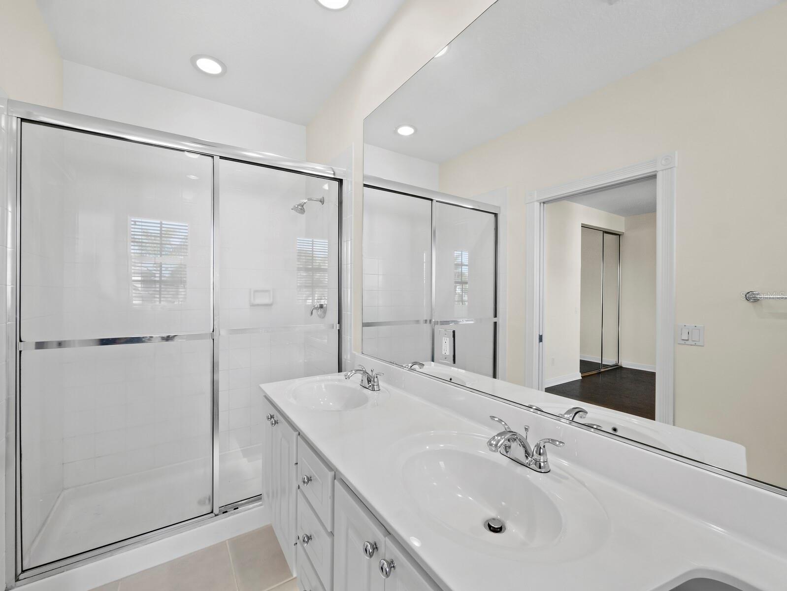 Image 26 of 43 For 7811 Bergamo Avenue