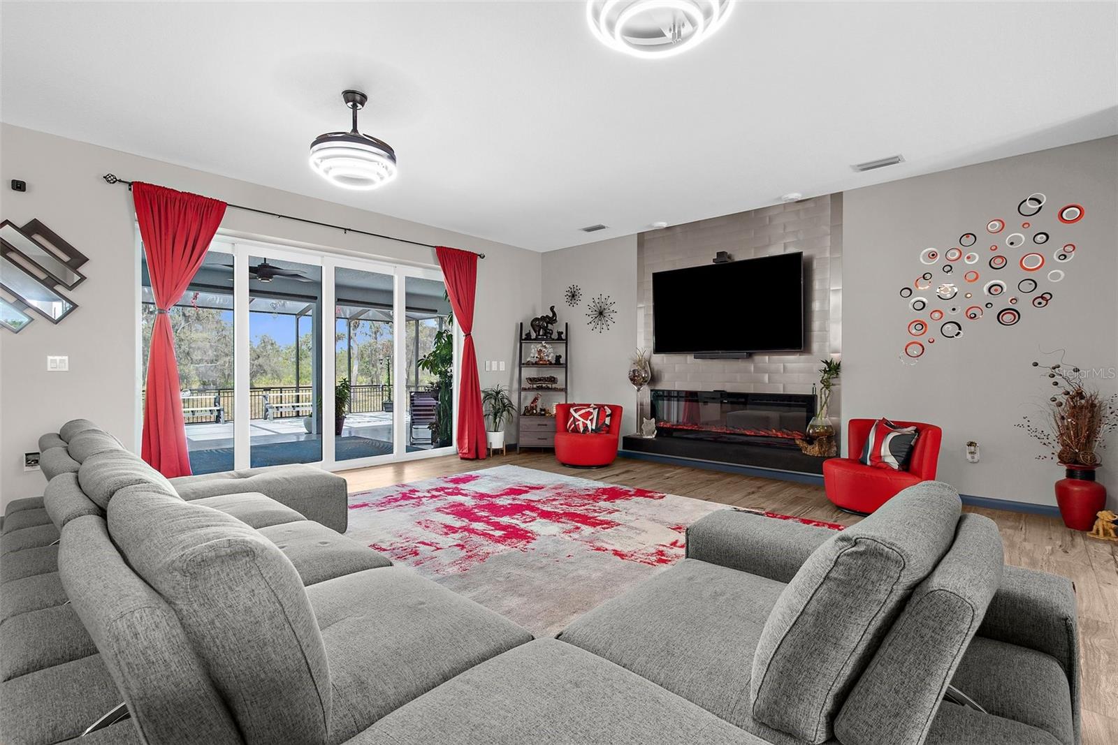 Image 19 of 47 For 1116 406th Court E