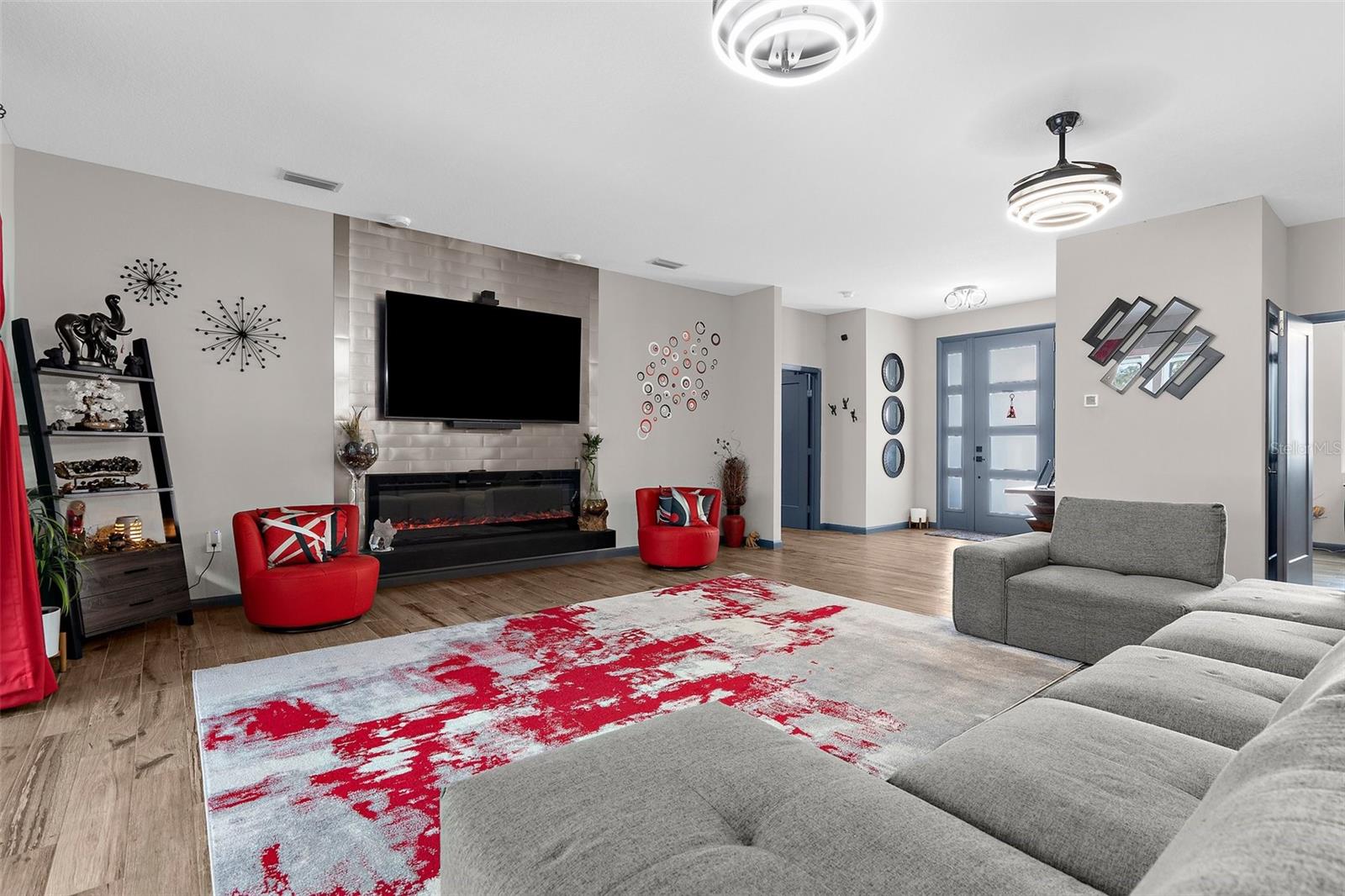 Image 20 of 47 For 1116 406th Court E