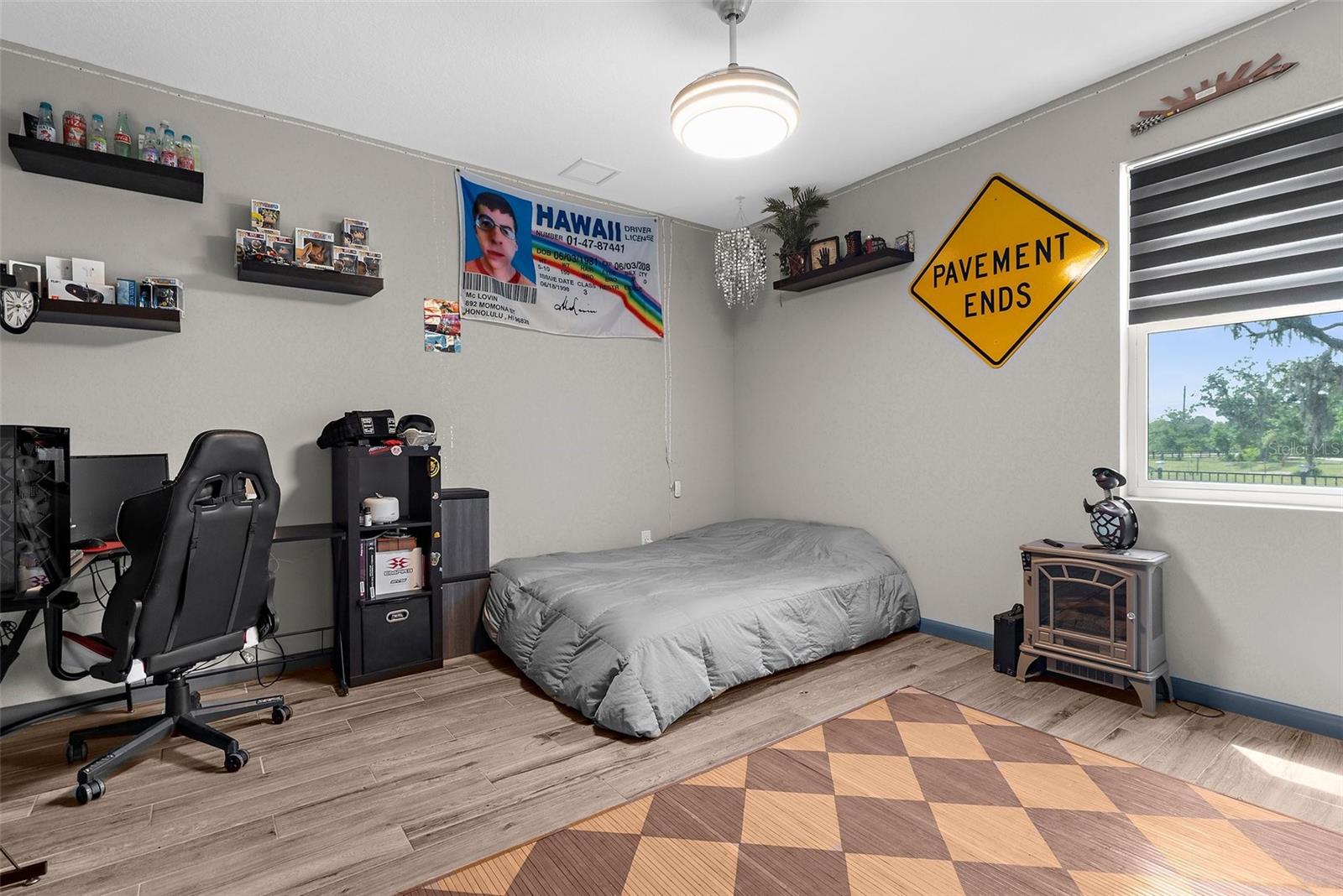 Image 36 of 47 For 1116 406th Court E