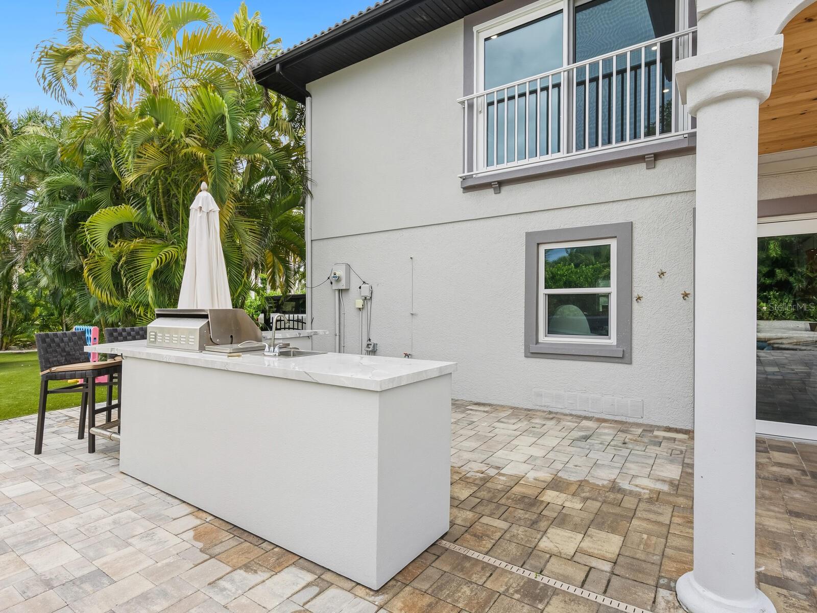 Image 42 of 68 For 501 Norton Street