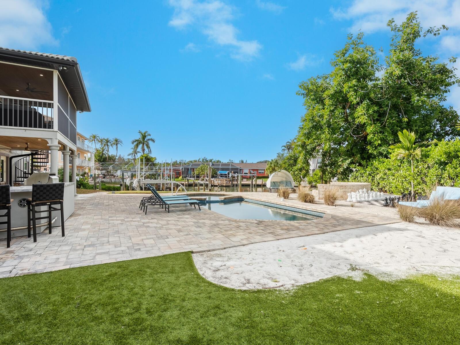 Image 43 of 68 For 501 Norton Street