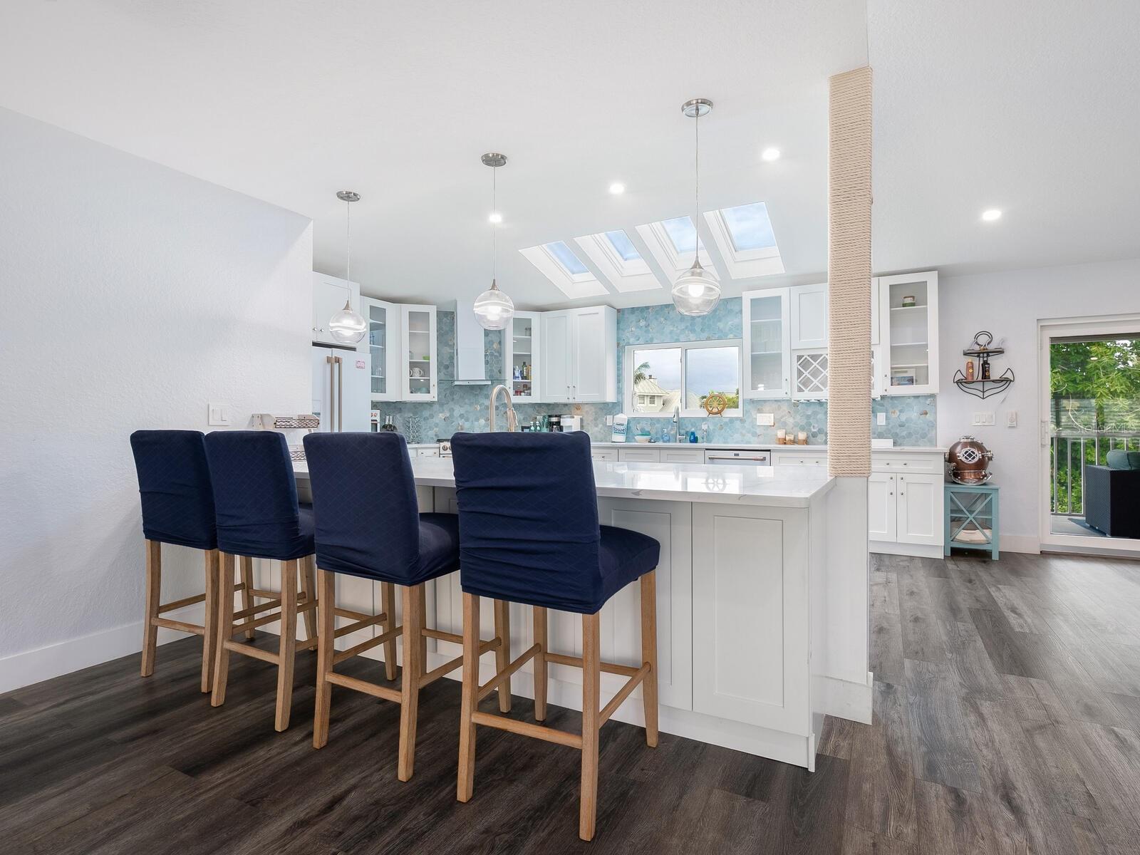 Image 7 of 68 For 501 Norton Street